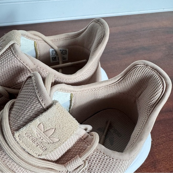 Adidas Tubular Shadow Youth/Womens Tan White YEEZY Comfort Sneakers BB6746 Sz 7 - Picture 7 of 11